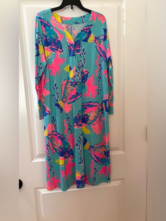 Lilly Pulitzer Dresses & Skirts - Lilly Pulitzer Aqua with Neon Pink & Navy Floral Dress